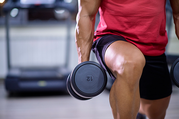 This Is How Long You Should Rest Between Sets When Strength Training